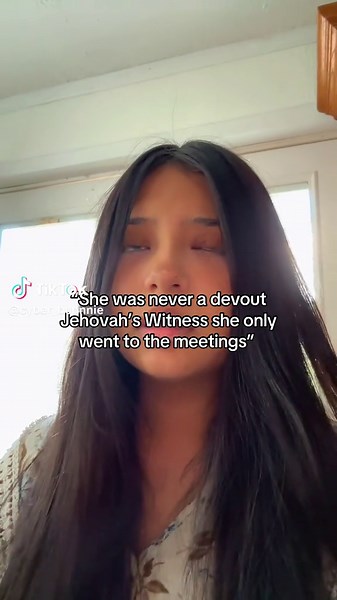 Jehovah's Witness Meetings: A Critical Perspective