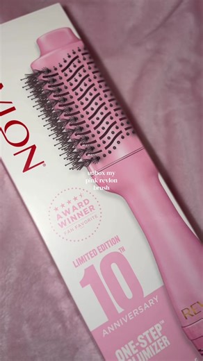 Unboxing the Limited Edition Pink Revlon Hair Dryer Brush