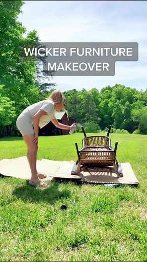 This was the best spray paint I’ve ever worked with and it can be used on basically any surface INCLUDING LEATHER 😱 @Glidden Max Flex from @gliddenpaints #LENOVOJUSTBEYO #diyprojects #gliddenpaint #gliddenmaxflex #outdoorproject #gliddenpartner #fabricpainting