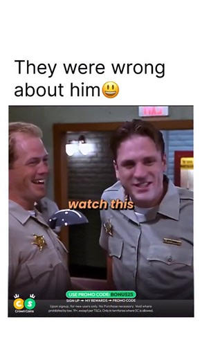 Myonlysunshine on Instagram: "👻😂 Scary Movie (2000) | Comedy • Horror • Parody 🎬 Directed by Keenen Ivory Wayans | ⭐ 6.2/10 IMDb 📖 A group of teenagers accidentally kills a man and makes a pact to keep it a secret. But a masked killer begins targeting them, leading to a hilarious spoof of classic horror films like Scream and I Know What You Did Last Summer. 💖 Why It’s Loved: Over-the-top parodies, ridiculous gags, and endless pop culture references — it became a cult comedy that defined ear