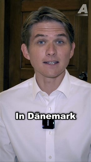 282K views · 10K reactions | Dänemarks Ministerpräsidentin Frederiksen zeigt klare Kante bei Migration, Merz kleidet sich hingegen in gefühlige Worthülsen. Außerdem geht es im Apollo News-Update um den Angriff auf die Meinungsfreiheit der EU und einen Offenbarungseid der politischen Linken. https://apollo-news.net/machtwort-in-der-migrationspolitik-daenemark-fuehrt-merz-vor-apollo-news-update/ | Apollo News | Facebook