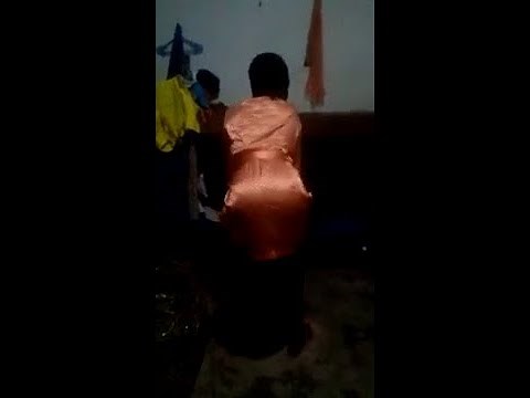 BEST S.H.S TWERKING EVER. TWERKING TURNS .... ALMOST NAKED