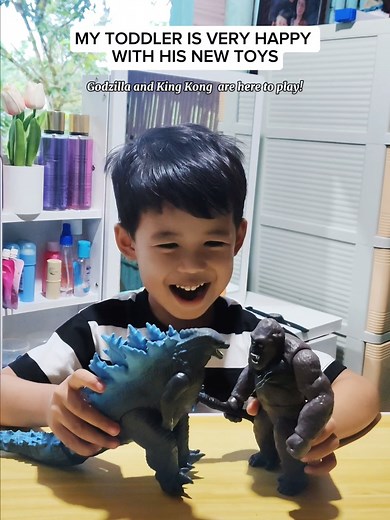 Godzilla vs King Kong: Fun Play Ideas for Kids