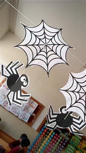 Öğretmenbiranne on Instagram: "Ö sesi Örümcek ağları etkinliği🕷️🕸️ #ösesi #ösesietkinlikleri #öharfi #ilkokuletkinlik #ilkokumayazma #ilkokul #öharfi #birincisinif #kesfet #okumayazma"