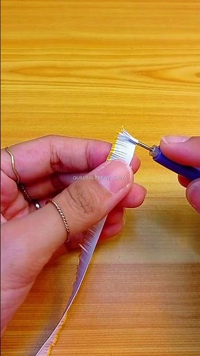 Turning strips of paper into a garden #quillingideas #QuillingArt #CreativeCrafts #PaperCrafts