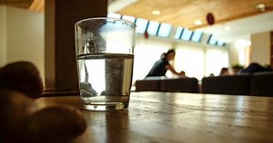 Time-lapse Eating Drink Hot Fruit Tea 库存影片视频（100% 免版税）1051616776 | Shutterstock