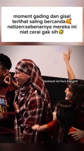 gading dan gisel terlihat bahagia saat di panggung#shorts #gadingmartin #giselantasia