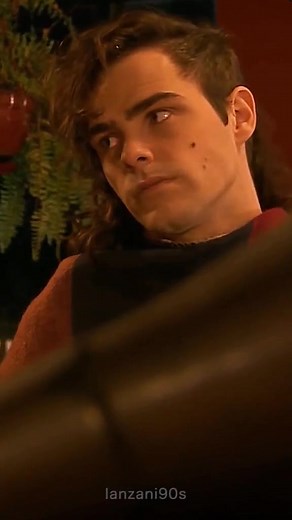 Peter Lanzani en