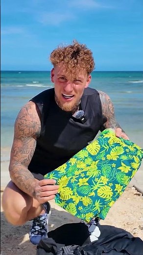 MILAN DON'T LIKE TO STINK! 🧽👀 | Hotel Paradise 11 #shorts
