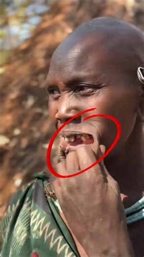 The Shocking Truth Behind These Giant Lip Plates!#tribe #culture #tradition #historyfacts #shorts