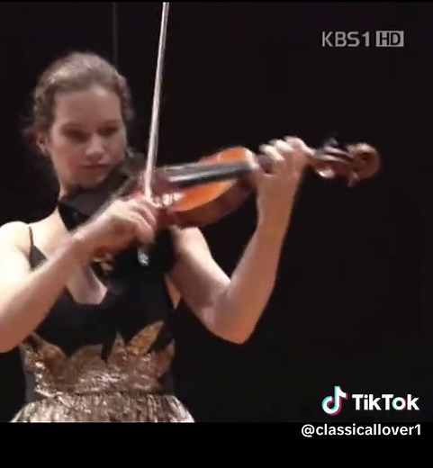 Hilary Hahn Stunning Performance of Mendelssohn Violin Concerto