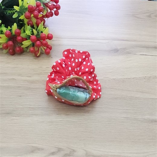 How to Make a Zipper Scrunchie – Your Secret Pocket on the Go! | Knitting Therapy