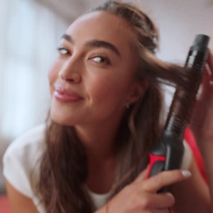 210 reactions · 27 shares | Meet the NEW One-Step™ Blowout Curls. A curling iron with the soul of a hairdryer. | Revlon Hair Tools | Facebook