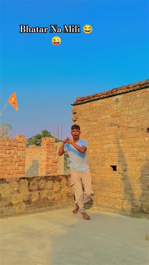 #Simple Dancer 74 • #Bhatar Na Mili Ta Mar Jai | New Bhojpuri Song 2025 #BhojpuriSong #ShortsVideo