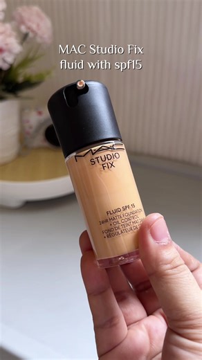 MAC Studio Fix Fluid Foundation SPF 15