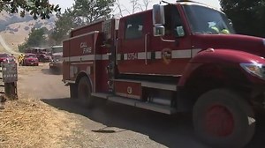 20K views · 378 reactions | Bay Area Wildfire Update: New video of homes burned in Santa Cruz Mountains, Walbridge Fire threatens Healdsburg. Here's the latest on the wildfires in the Bay Area. https://abc7ne.ws/34lSsAk | ABC7 News | Facebook