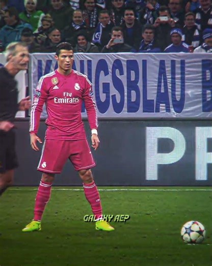 Ronaldo vs Schalke #cristianoronaldo #football #shorts #realmadrid