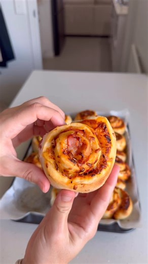 Eisha-Marie Eisel on Instagram: "🍍🍕 Hawaiian Scrolls Episode one of my new scroll series and we’re starting with a classic. Soft, fluffy dough with cheesy, sweet-salty Hawaiian vibes, perfect for lunchboxes, snacks or an easy dinner side. DOUGH Ingredients • 3 cups (500g) bread flour (Laucke recommended) • 1/2 tsp salt • 1 1/2 tbsp oil • 1 tsp sugar or honey • 1 1/2 tsp instant dried yeast • 305ml warm water Method 1. Add all ingredients to a bowl. 2. Knead for 5-6 minutes (by hand, mixer or b