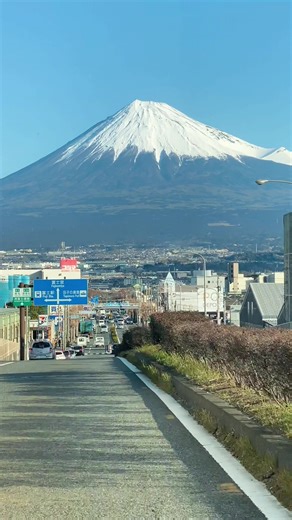 富士山の雄大な景色とドライブ体験