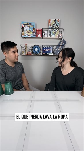 Juega liena de tres con nosotros #flipthecup #tictactoe #lineadetrea #baordgames #boardgamesforcouples #juegosdemesa #juegosdemesaenpareja #fun #couple #parejas