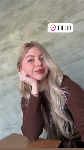 fillir | Award Winning Med Spa on Instagram: "Skinpen - the first FDA approved microneedling device clinically proven to treat “tech neck” neck lines. “Tech neck” is a newer term referring to the lines we get on our neck from looking down at our technology all day. 📲 3 treatments of Skinpen each year replaces the amount of collagen you would have otherwise lost, helping improve the look of lines and prevent them from deepening! Skinpen is safe for all skin types, tones, and concerns! The best p