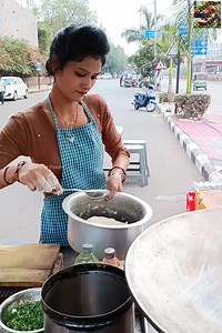 Hardworking,beautiful,young n married gujarati lady selling surajmukhi paratha on streets | Blessed Indian Foodie