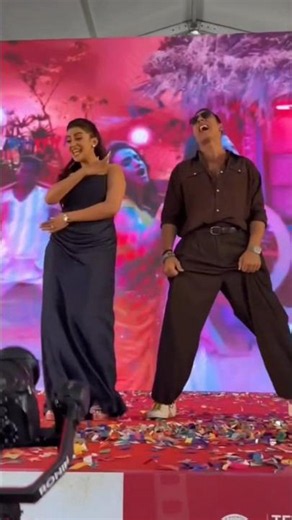 💃gish gish gish💥Akshay Kumar❤️Akshara Singh 🔥on stage #akshaykumar #aksharasingh #bhojpuri