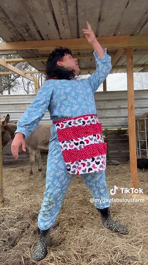 Beyoncé Line Dance Challenge with a Twist