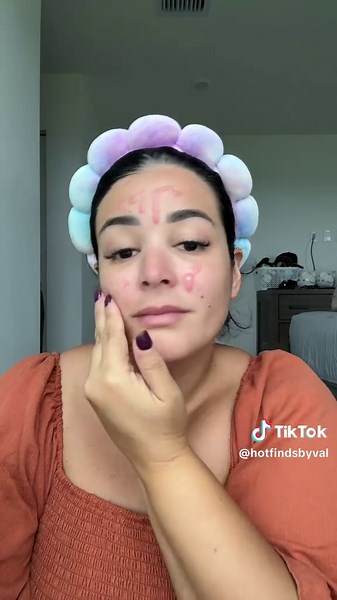 If you want your skincare to actually feel like it’s doing something, try this while it’s discounted. #easyskincareroutines #glowyskincare #glowingskintips #peptideserum #medicube