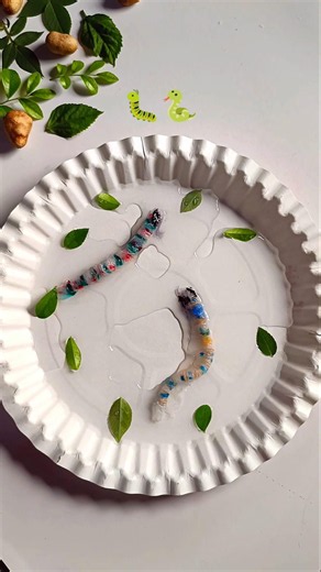 Tissue paper worm making 💧🐛 #diy #shorts #viralvideo #craft #magic #shortsviral #satisfying