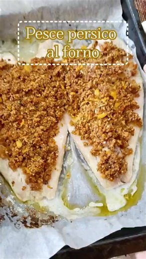 PESCE PERSICO AL FORNO, filetti croccanti fuori e morbidi dentro, facilissimi da preparare e molto saporiti 👍 https://blog.giallozafferano.it/lericettedisimo/ricetta-persico-al-forno/ | Le Ricette di Simo e Cicci