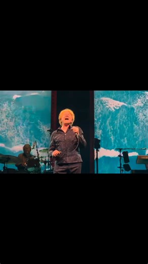 Being one of those grains of sand I get blown all around the world And what I make of it Oh I don't know What's the meaning of it Oh I don't know I've been around so many times That the worlds turning in my mind What do I think of it Oh it's so so What more can you be than the things they say you've been Say you love me all around the world Stay and hug me all around the world Be yours a boy or be mine a girl Just say you love me Just say you love me #SimplyRed40 #40thanniversary #simplyred #ger