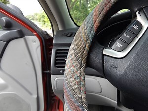 Woman Captures Authentic Glitch In the Matrix and the “Subtle” Details Aren’t So Subtle