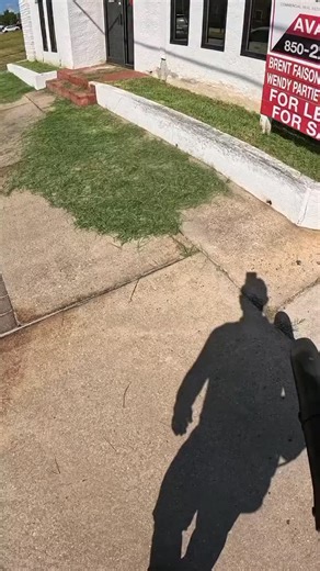 617 reactions | Some backpack blower action  #connerlawnandmaintenance #lawncare #beforeandafter #satisfying #pov #lawnmaintenance #redmax | SB Mowing Videos | Facebook