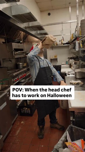 182K views · 9.3K reactions | When you try to make the head chef work on Halloween 藍 #Restaurants #Halloween #Sketch #Comedy | Tony Dcomedy | Facebook