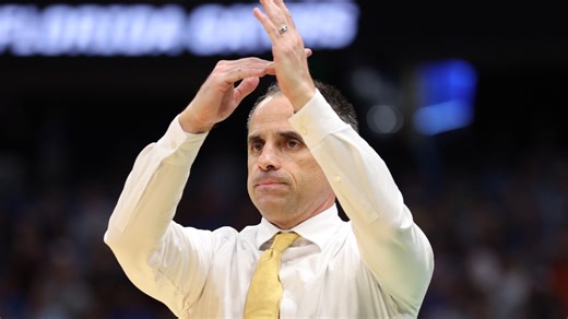 March Madness meets the iPad era: How coaches’ challenges are changing the game