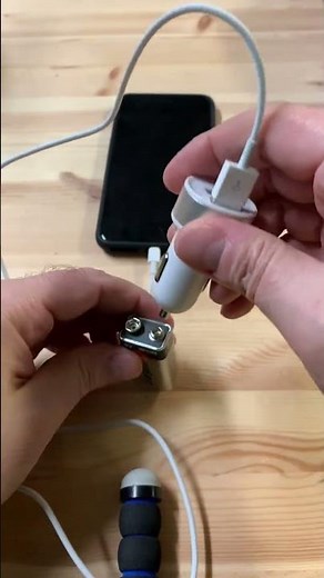 Charge Your Phone with a 9 Volt Battery And A Paperclip!