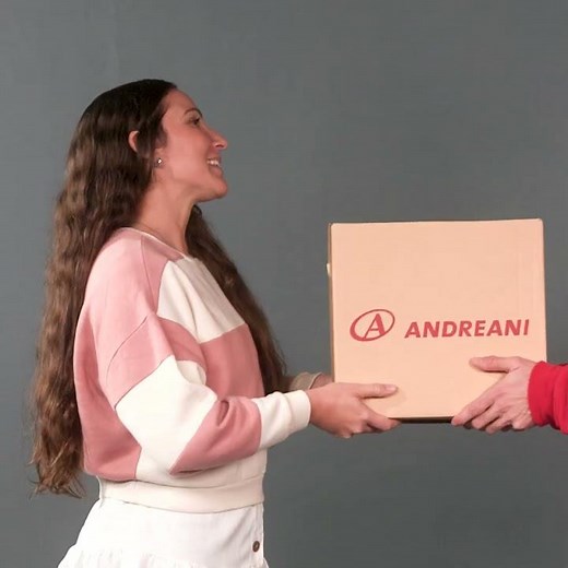 El amor que les das a tus productos viaja con Andreani, comenzá a hacer tus envíos por Andreani.com