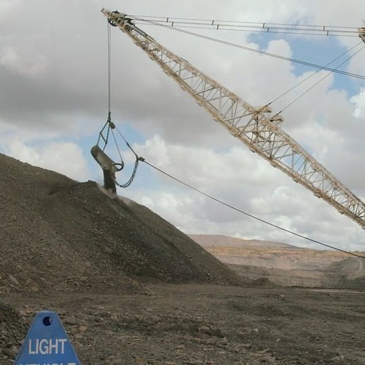 Meet Jason, a Dragline Operator at Peak Downs mine in Queensland, Australia. Take a look inside Jason’s office – a Marion 8750 Dragline and experience a slice of his day. Peak Downs is one of seven mines in Bowen Basin. More info: https://bhp.co/50 | BHP