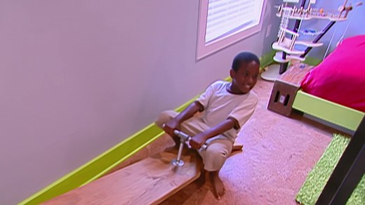 655K views · 36K reactions | Felicia Jackson made a promise at her sister Cassandra's deathbed to keep all 10 of her nieces and nephews together. Before Cassandra died from complications from cancer, she told Felicia that she didn't want her children to split up, and Felicia vowed never to let that happen. With that one act of kindness in 2004, Felicia went from being a mother of four to a single mother of 14. - | Extreme Makeover Home Edition | Facebook