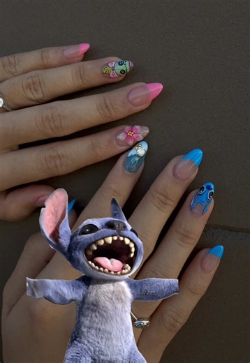 Hawaiian Nail Designs Inspired by Lilo & Stitch