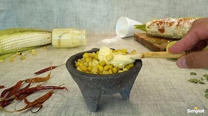 Este delicioso clásico de la cultura mexicana 😋🇲🇽😋 es increíblemente fácil de preparar con la mezcla de #SimplotMéxico 🌽🌽🌽 | Simplot México