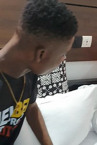 Ma voisine veut se connecter au réseau Wi-Fi | Kpakito_officiel