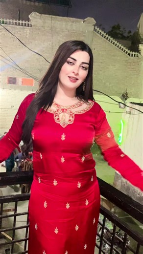 💞 Talash Jan 💞 (@talashjan33)’s videos with Jholay Laal chale aan - 🎙️$ʏᴇᴅᴀ 𝘽ᴜشʀᴀ 𝙏ᴀꜱᴀᴡᴀʀ