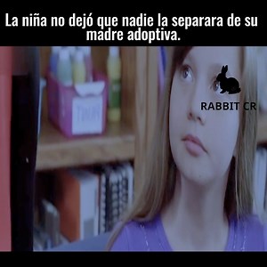 2.4M views · 77K reactions | La niña no dejó que nadie la separara de su madre adoptiva. | Jurnal Batak Literature - JBL | Facebook