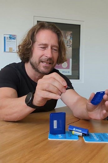 Batterie wechseln am Allianz Bonus Drive Dot mit HOFMEISTER Allianz