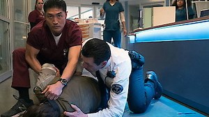 Watch Chicago Med Season 1 Episode 14 - Hearts