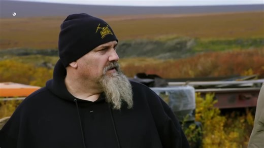 With two machines broken down and limited time, this new gold mining site is giving the Hoffmans a lot of work. #HoffmanFamilyGold | Discovery Channel Australia