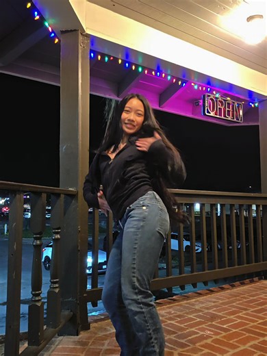 a usually busy buffet on a Saturday night😤 #dance #saturday #relatable #viral #fyp