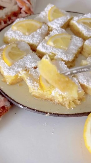 441K views · 1.9K reactions | These Lemon Bars are hands down the BEST! Recipe: https://therecipecritic.com/perfect-lemon-bars/ | Tried and True Recipes | Facebook